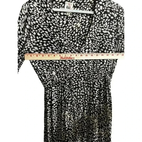Billabong Womens Maxi Dress Black & White Print Floral Hem Elastic‎ Waist Size M - Picture 2 of 9